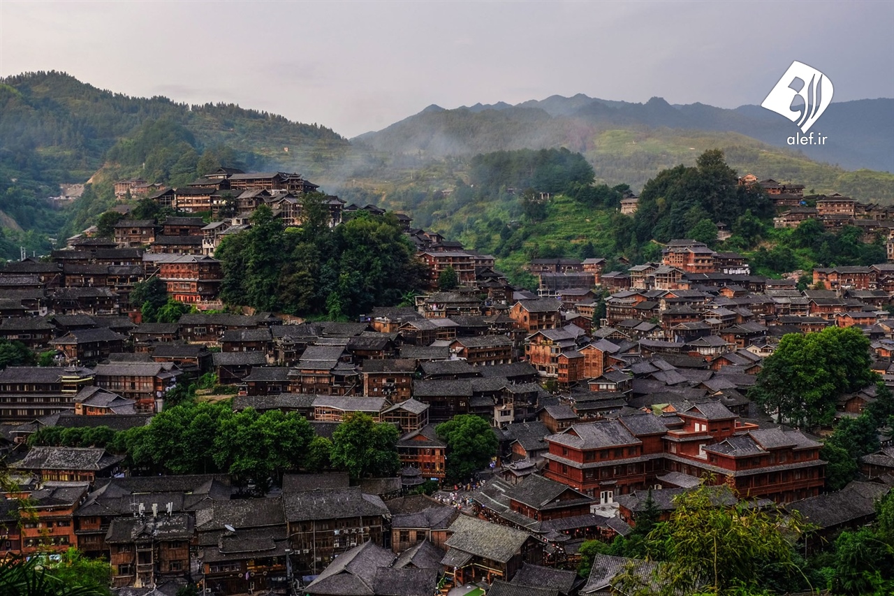 منطقه‌ای شگفت انگیز در غرب چین با جمعیت ۳۴ میلیونی + عکس