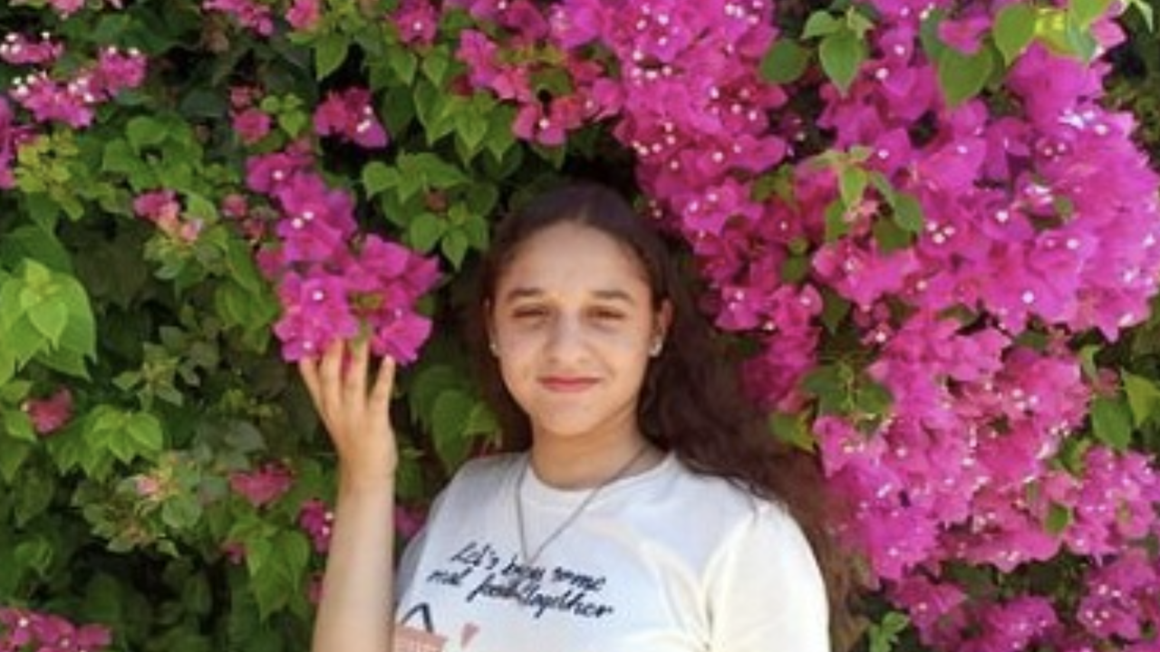 د‌ختر ۱۳ ساله‌ای که بوی دستپختش فضای مجازی را پر کرد + عکس