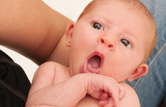 یادگیری تشخیص صداها در نوزاد به کمک حرکات دهان