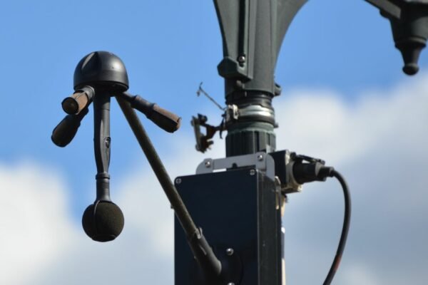 فرانسه با استفاده از رادارهای صوتی وسایل نقلیه پر سر و صدا را جریمه می‌کند