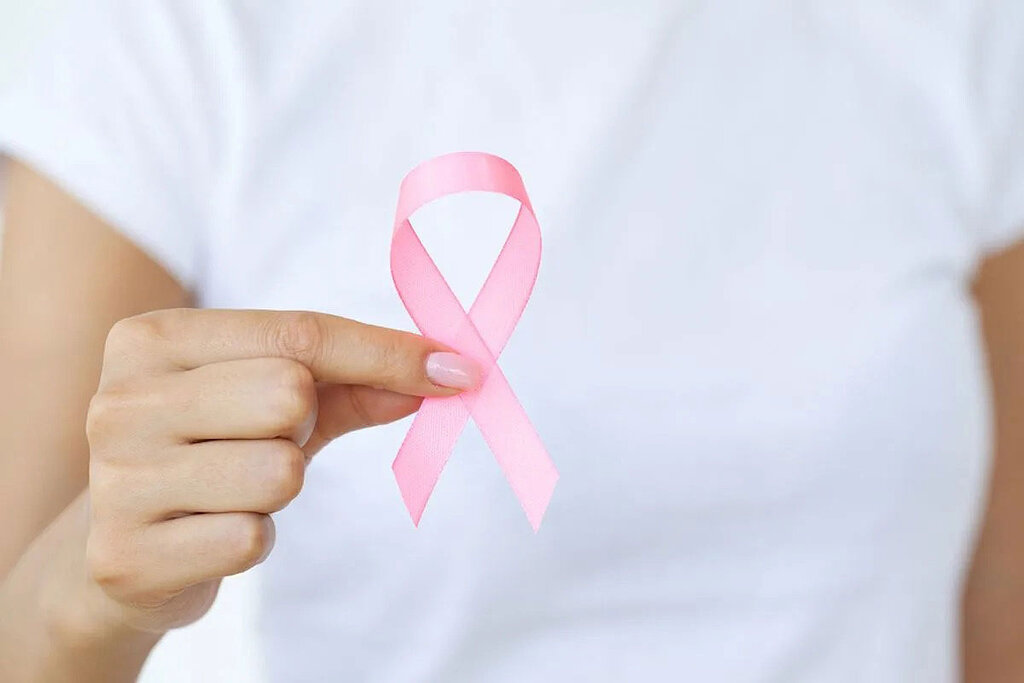 علائم سرطان سینه را در خانه بررسی کنید+ راهکار