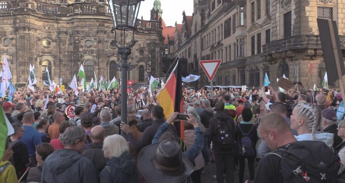 تظاهرات آلمانی ها در  اعتراض به افزایش بهای انرژی +عکس