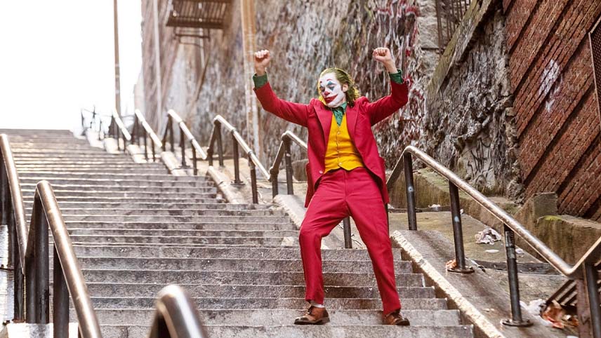 بهترین فیلمهای دهه اخیر - فیلم جوکر (Joker) - لیست بهترین فیلم های سینمایی خارجی 10 سال اخیر