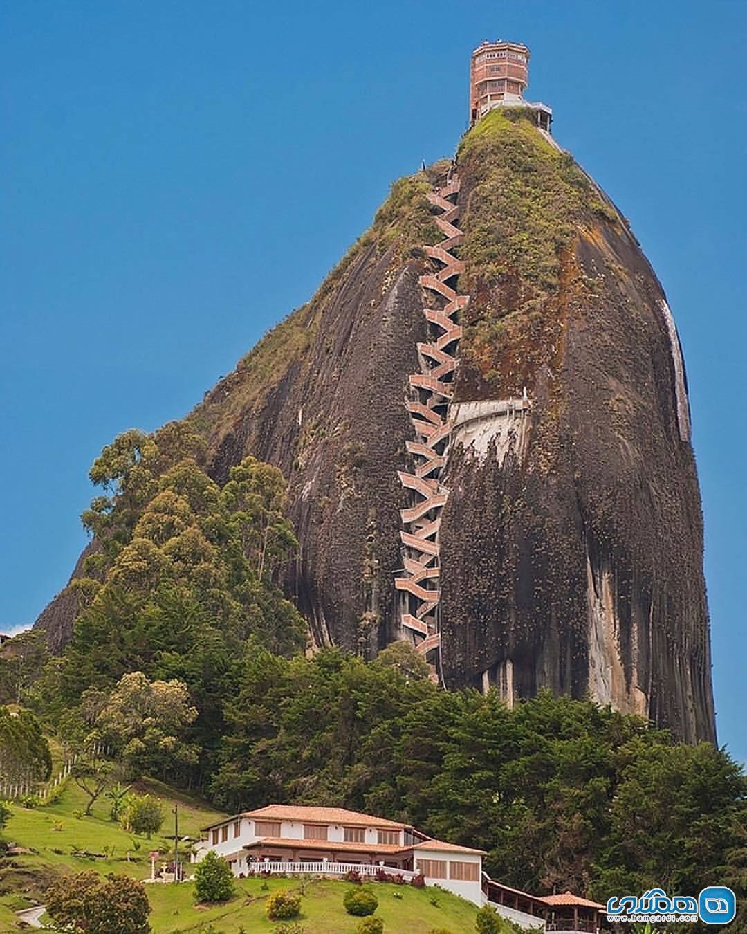 سنگ El Penol در کلمبیا