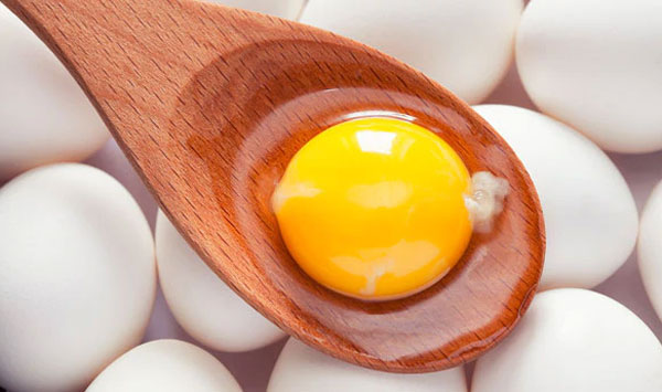 تقویت موهای نازک با تخم مرغ