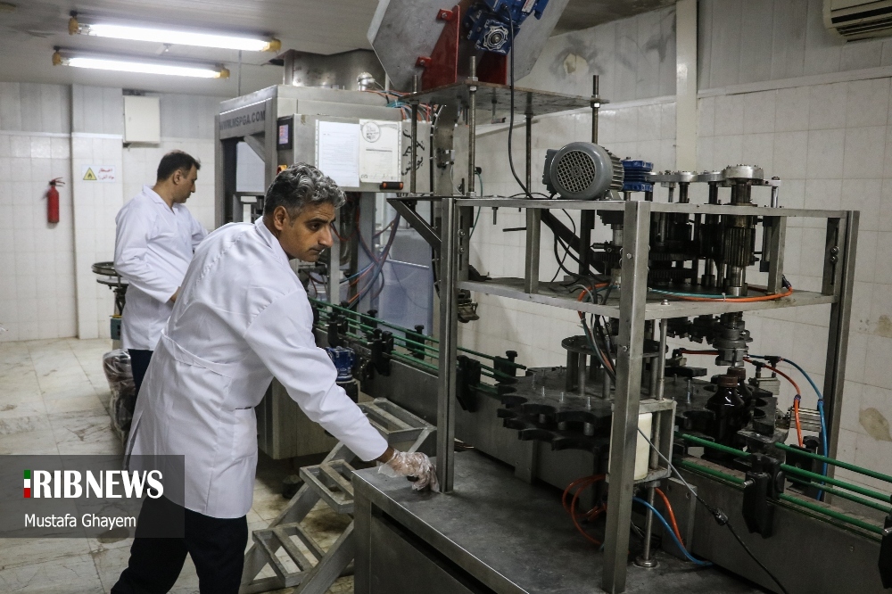 تولید ژل ضدعفونی کننده در خرمشهر + عکس