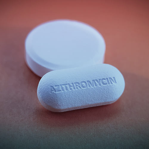 قرص آزیترومایسین برای درمان کرونا مفید است یا مضر؟