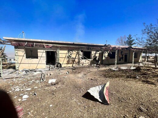 اولین تصایر از ویرانی های مقر کومله در عراق بعد از حمله سپاه