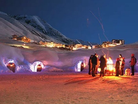 بزرگترین هتل یخی, هتل های یخی لوکس, دهکده های یخی