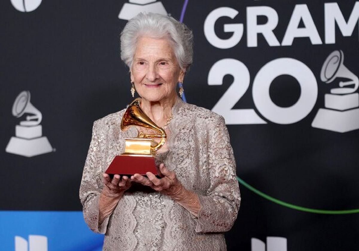 خواننده ۹۵ ساله برنده جایزه گرمی شد