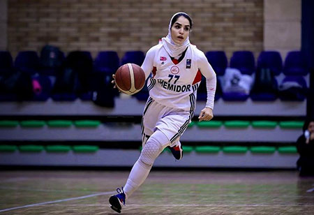 بیوگرافی و عکس های فائزه شهریاری بسکتبالیست ایرانی