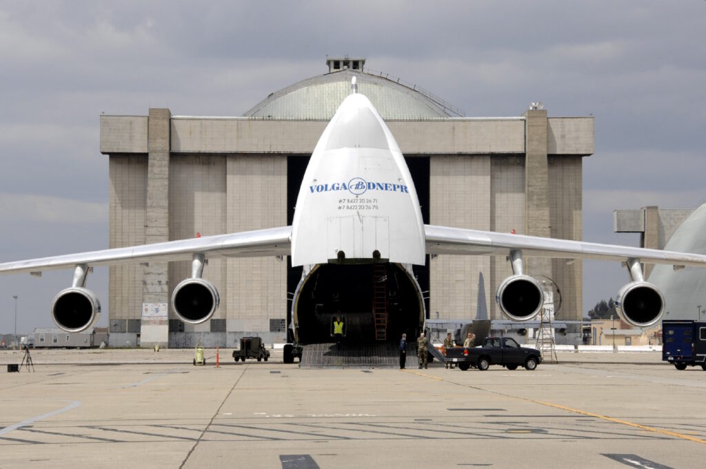 بزرگ ترین هواپیمای جهان در کانادا توقیف و تحویل اوکراین شد