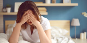 عوامل محرک میگرن: ۱۳ عاملی که سبب بروز سردرد میگرنی می شوند
