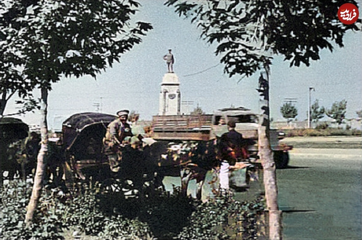 نمایی دیده نشده از میدان انقلاب؛ ۷۲ سال قبل
