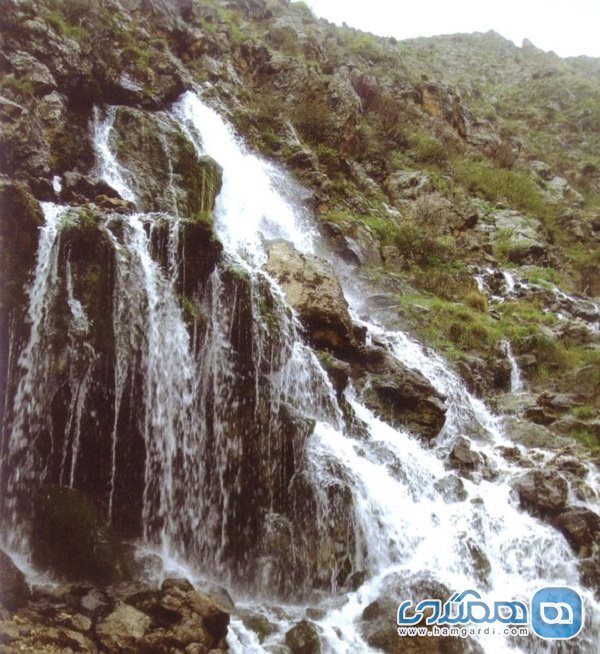 آبشار نره گر اسبو یکی از زیباترین جاذبه های طبیعی استان اردبیل است