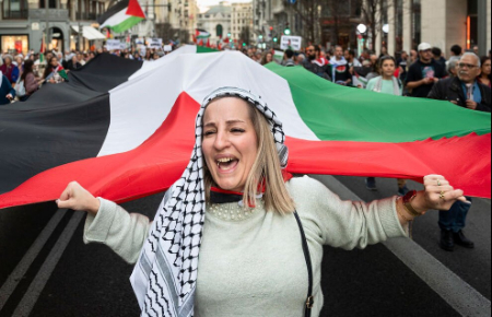 عکسهای جالب,عکسهای جذاب,تظاهرات حامیان فلسطین در شهر مادرید اسپانیا/ SOPA