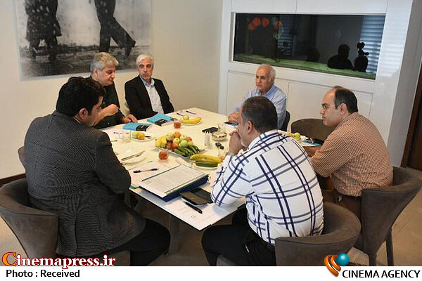 از سوی سید صادق موسوی؛
                    اعضای شورای سیاست‌گذاری همایش مطالعات فیلم کوتاه تهران معرفی شدند
